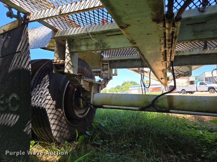 image for item EV1697 1999 Brindle pole trailer