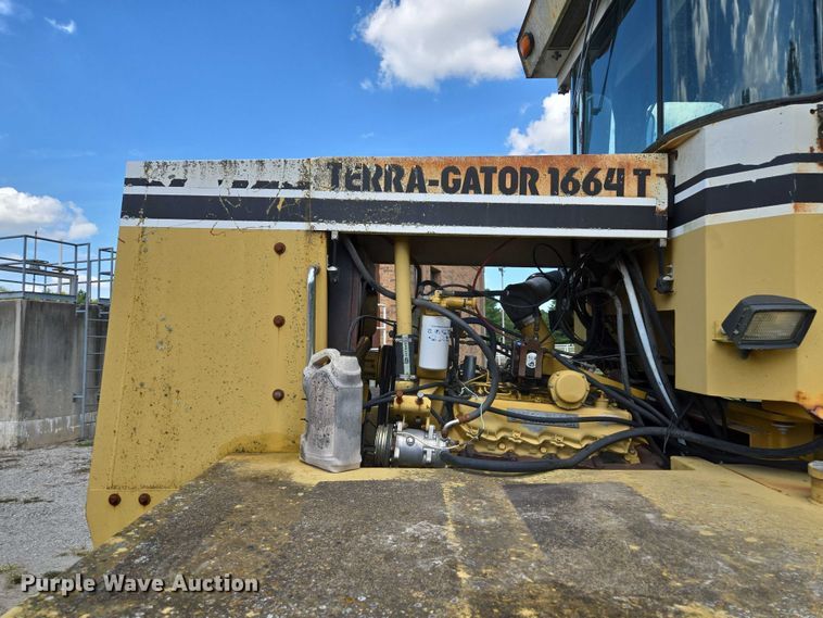 image for item EV1699 1991 Terra-Gator 1664 T manure spreader truck