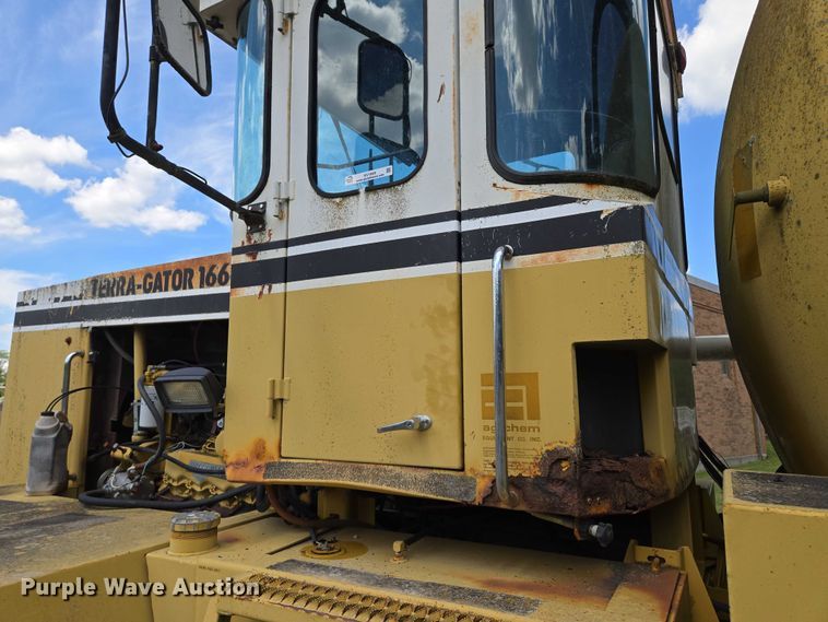 image for item EV1699 1991 Terra-Gator 1664 T manure spreader truck