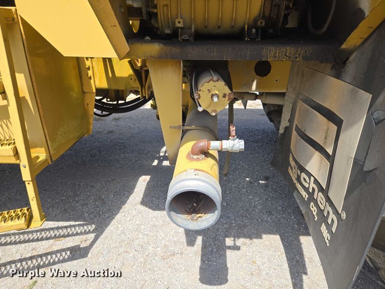 image for item EV1699 1991 Terra-Gator 1664 T manure spreader truck