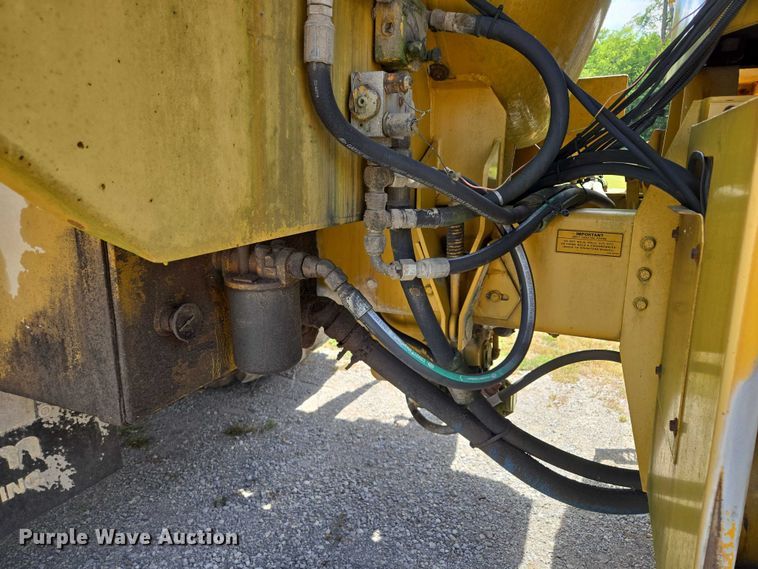 image for item EV1699 1991 Terra-Gator 1664 T manure spreader truck