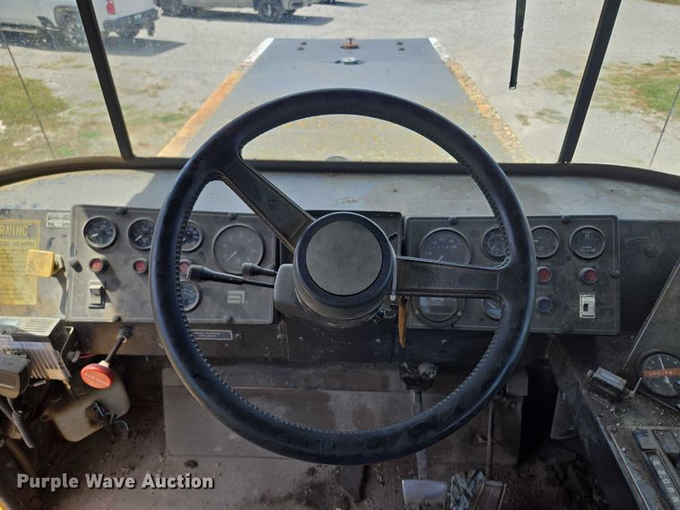 image for item EV1699 1991 Terra-Gator 1664 T manure spreader truck