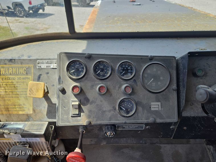 image for item EV1699 1991 Terra-Gator 1664 T manure spreader truck