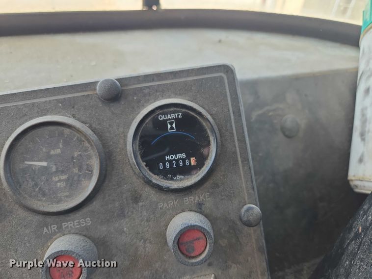 image for item EV1699 1991 Terra-Gator 1664 T manure spreader truck