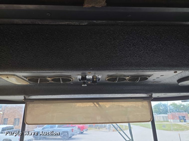 image for item EV1699 1991 Terra-Gator 1664 T manure spreader truck