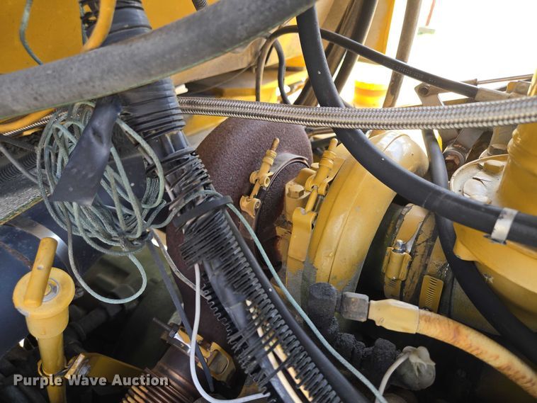 image for item EV1699 1991 Terra-Gator 1664 T manure spreader truck