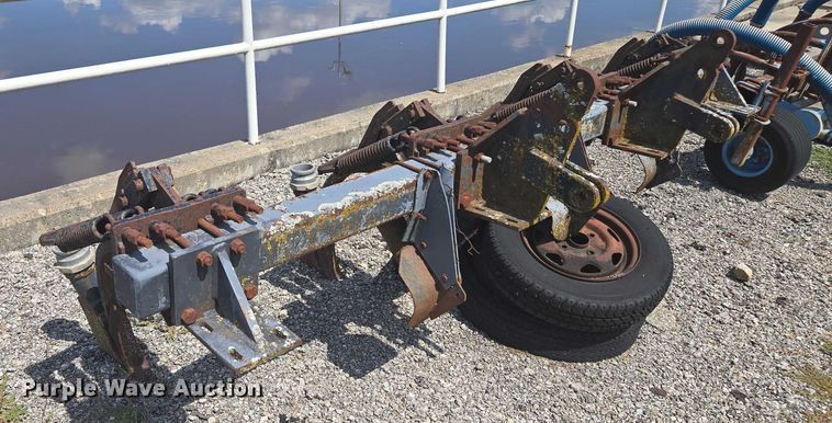 image for item EV1699 1991 Terra-Gator 1664 T manure spreader truck