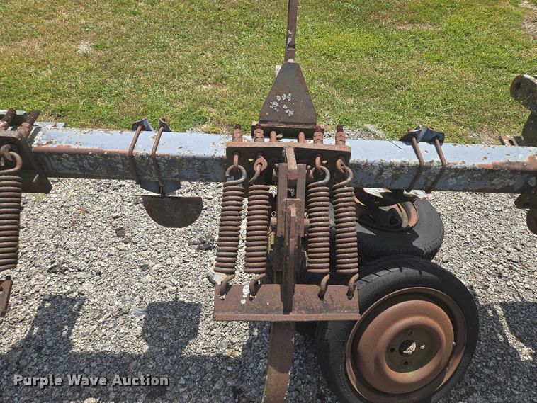 image for item EV1699 1991 Terra-Gator 1664 T manure spreader truck