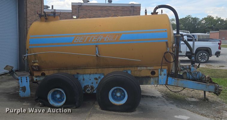 image for item EV1700 Better-Bilt 2500 manure spreader