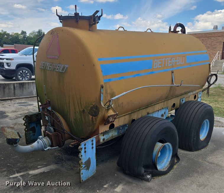 image for item EV1700 Better-Bilt 2500 manure spreader