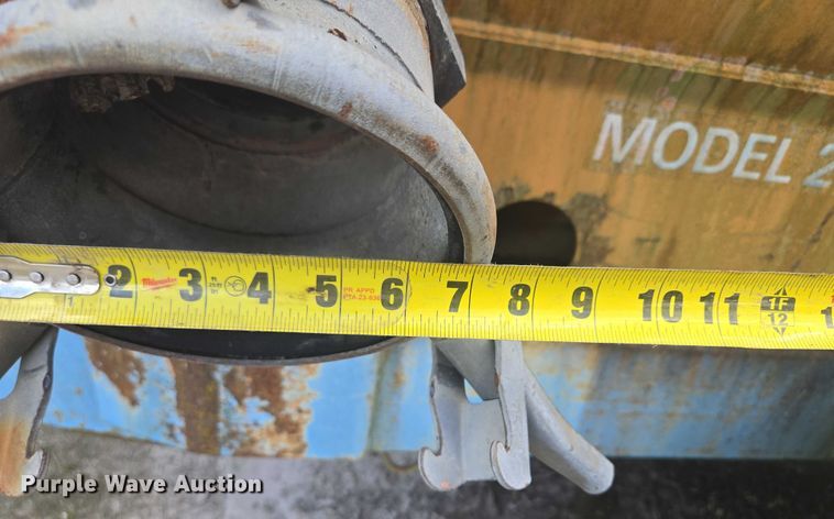 image for item EV1700 Better-Bilt 2500 manure spreader