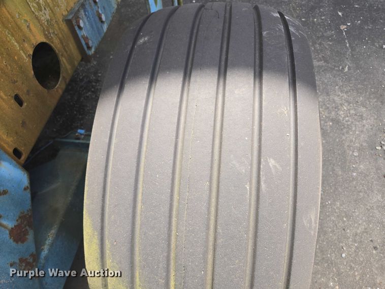 image for item EV1700 Better-Bilt 2500 manure spreader