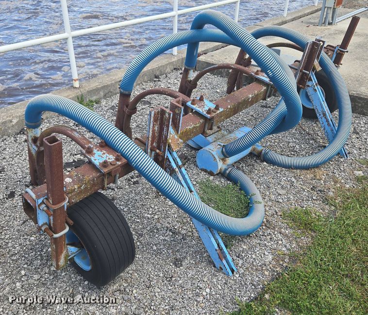 image for item EV1700 Better-Bilt 2500 manure spreader