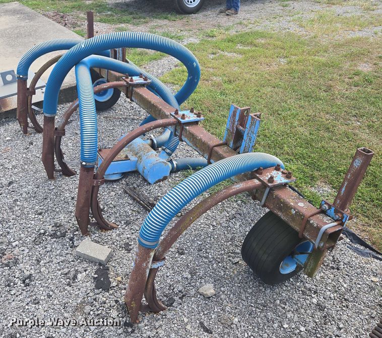 image for item EV1700 Better-Bilt 2500 manure spreader