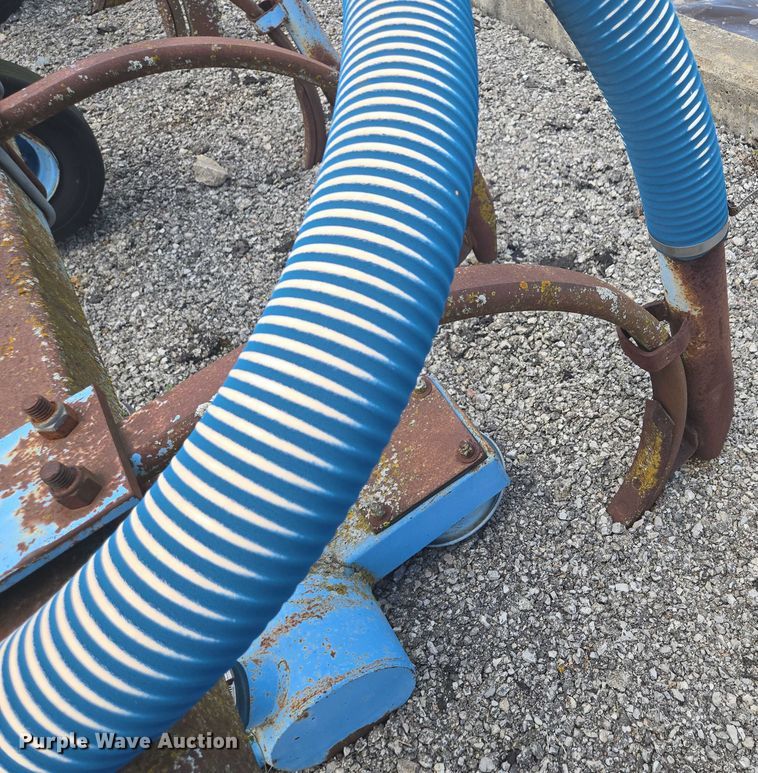 image for item EV1700 Better-Bilt 2500 manure spreader