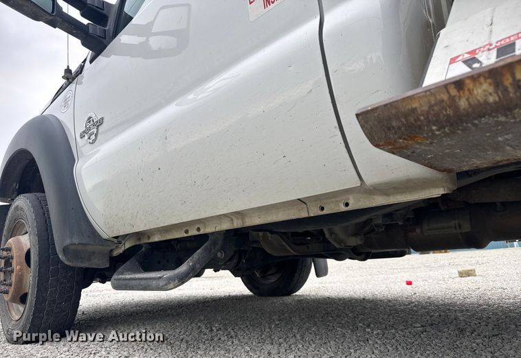 image for item EV1742 2015 Ford  F550 XL Super Duty  bucket truck