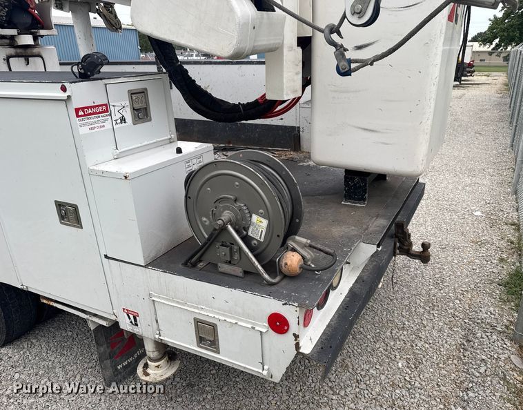 image for item EV1742 2015 Ford  F550 XL Super Duty  bucket truck