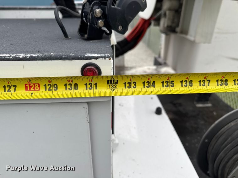 image for item EV1742 2015 Ford  F550 XL Super Duty  bucket truck