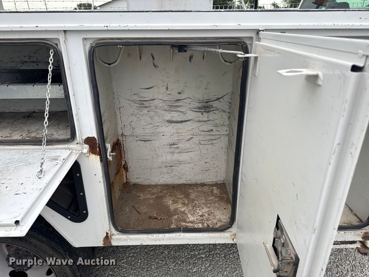 image for item EV1742 2015 Ford  F550 XL Super Duty  bucket truck