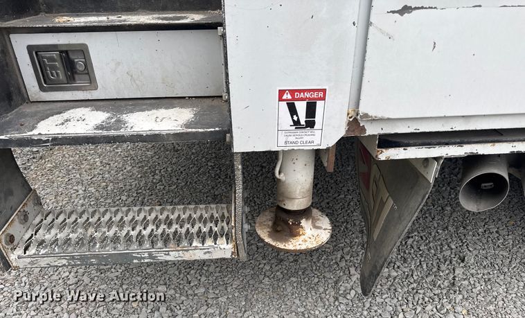 image for item EV1742 2015 Ford  F550 XL Super Duty  bucket truck