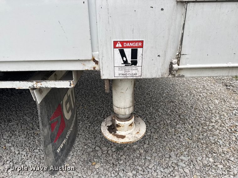 image for item EV1742 2015 Ford  F550 XL Super Duty  bucket truck