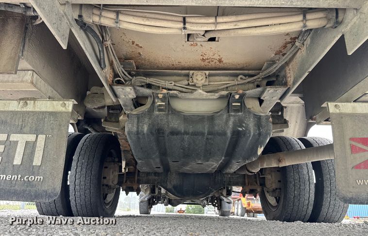 image for item EV1742 2015 Ford  F550 XL Super Duty  bucket truck