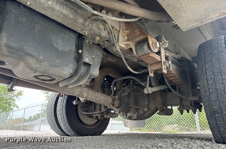 image for item EV1742 2015 Ford  F550 XL Super Duty  bucket truck