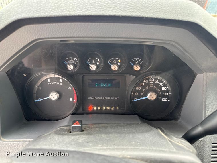 image for item EV1742 2015 Ford  F550 XL Super Duty  bucket truck