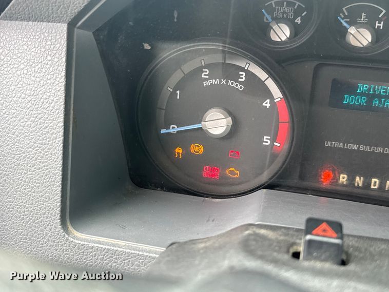 image for item EV1742 2015 Ford  F550 XL Super Duty  bucket truck