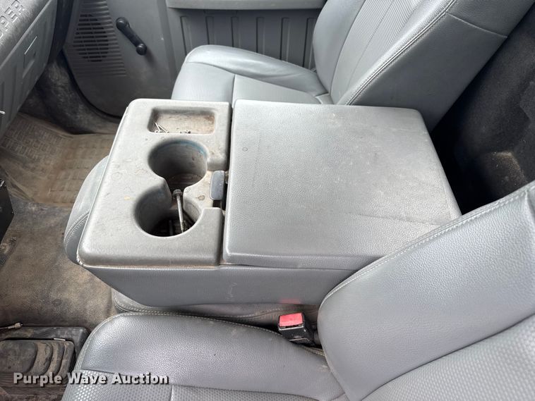 image for item EV1742 2015 Ford  F550 XL Super Duty  bucket truck