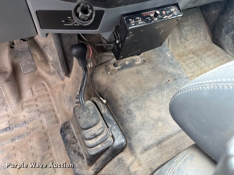 image for item EV1742 2015 Ford  F550 XL Super Duty  bucket truck