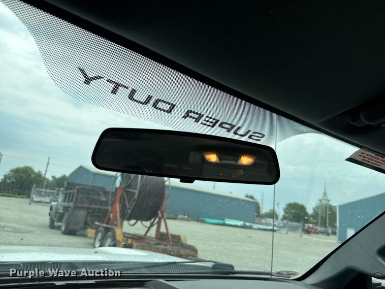 image for item EV1742 2015 Ford  F550 XL Super Duty  bucket truck