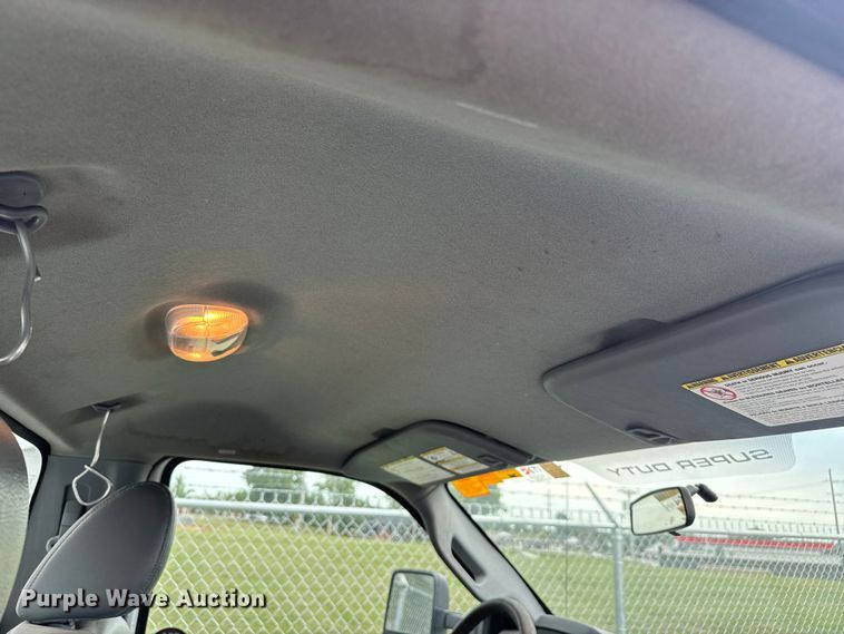 image for item EV1742 2015 Ford  F550 XL Super Duty  bucket truck