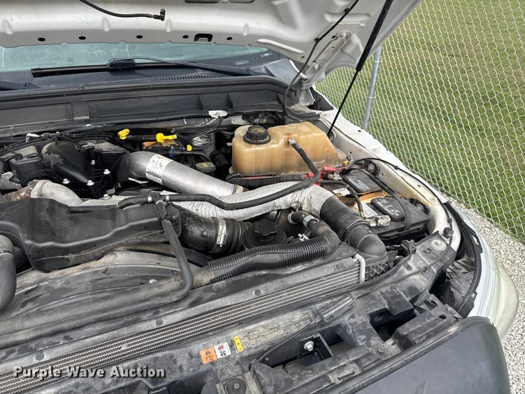 image for item EV1742 2015 Ford  F550 XL Super Duty  bucket truck