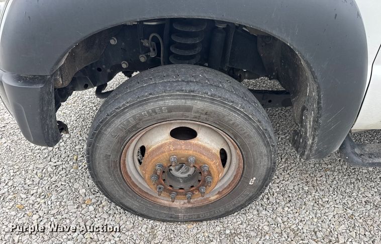 image for item EV1742 2015 Ford  F550 XL Super Duty  bucket truck