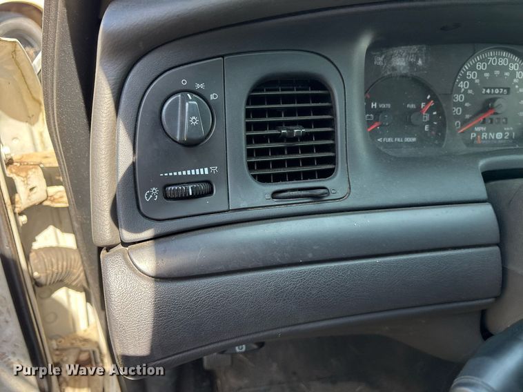 image for item OB9589 2004 Ford Crown Victoria Police Interceptor  