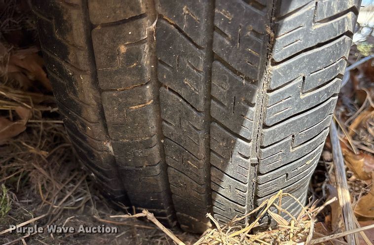 image for item OB9589 2004 Ford Crown Victoria Police Interceptor  