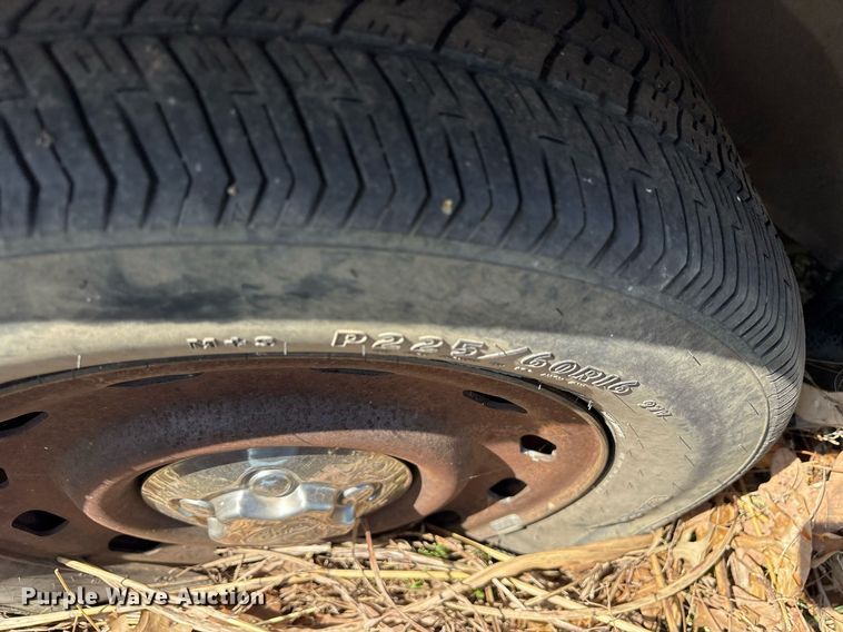 image for item OB9589 2004 Ford Crown Victoria Police Interceptor  