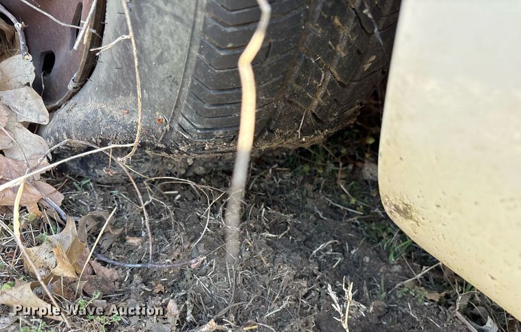 image for item OB9589 2004 Ford Crown Victoria Police Interceptor  