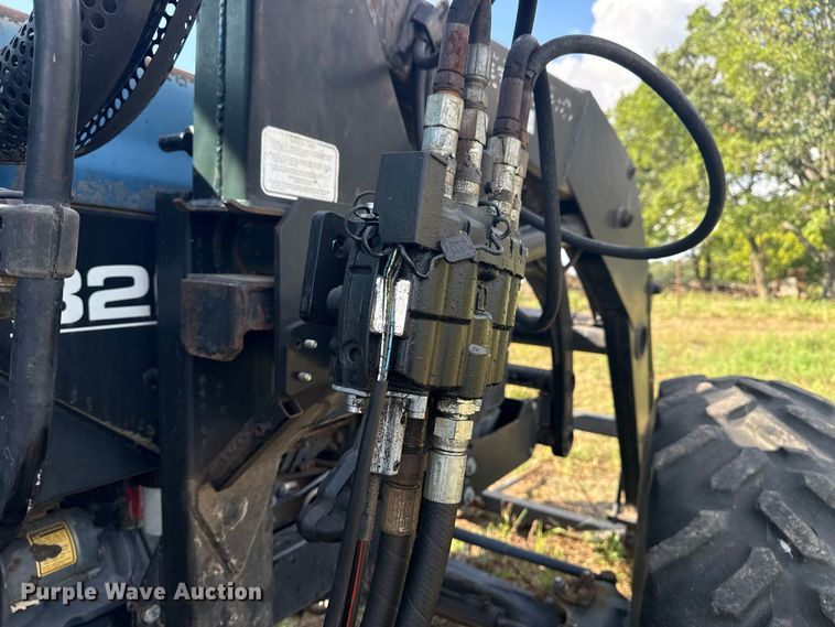 image for item DJ7780 New Holland 8260 MFWD tractor