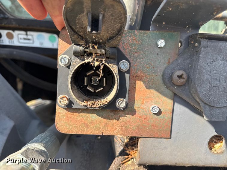 image for item DJ7780 New Holland 8260 MFWD tractor