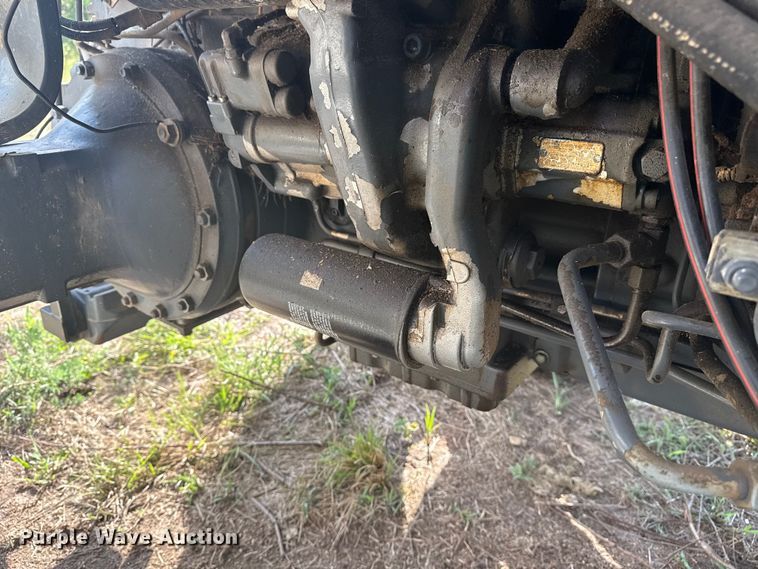 image for item DJ7780 New Holland 8260 MFWD tractor