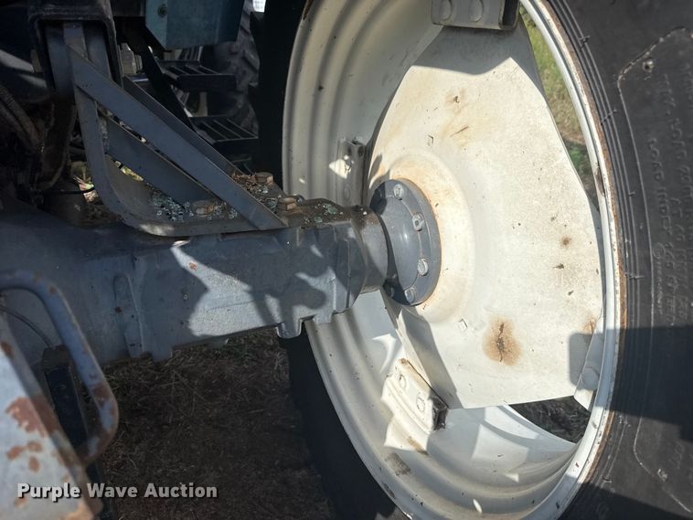 image for item DJ7780 New Holland 8260 MFWD tractor