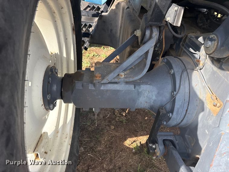 image for item DJ7780 New Holland 8260 MFWD tractor