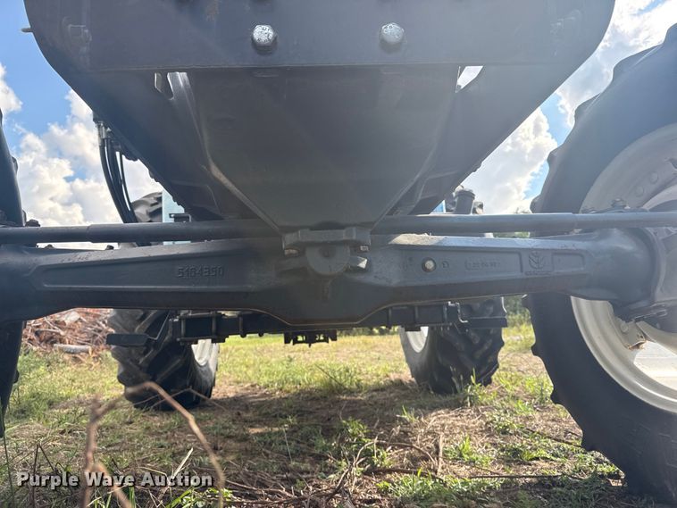 image for item DJ7780 New Holland 8260 MFWD tractor