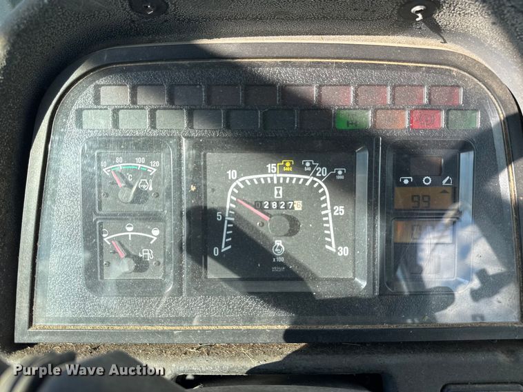 image for item DJ7780 New Holland 8260 MFWD tractor