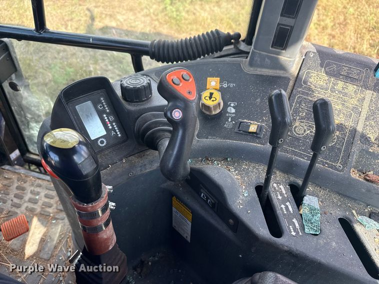 image for item DJ7780 New Holland 8260 MFWD tractor