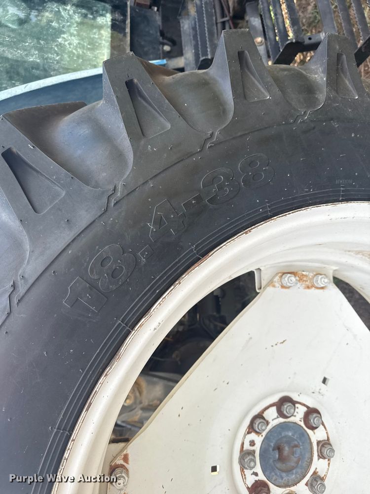 image for item DJ7780 New Holland 8260 MFWD tractor