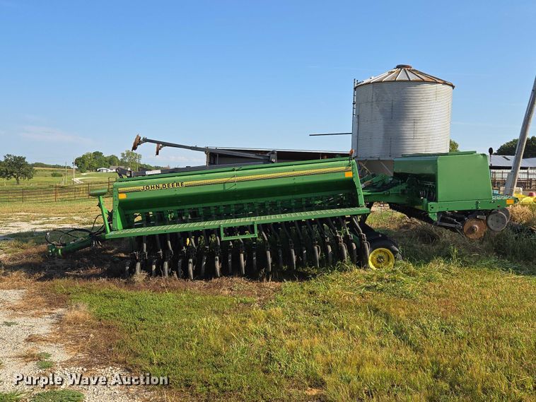image for item DR2596 John Deere  455 grain drill