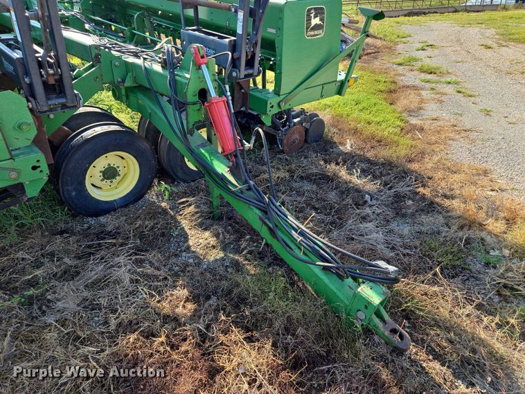 image for item DR2596 John Deere  455 grain drill